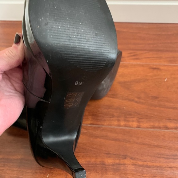 CALL IT SPRING Platform Pumps Sz 8 1/2 - Picture 4 of 6